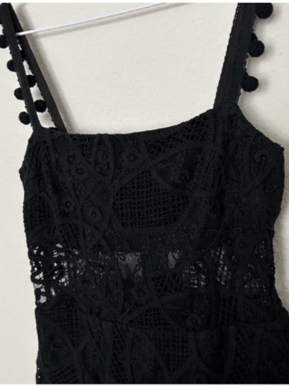 Alexis Lucila Lace Midi Dress Black - Picture 3 of 10